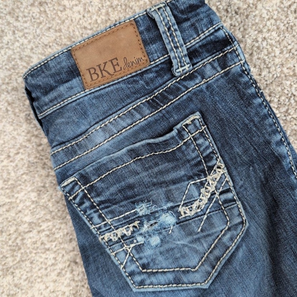 BKE Denim Blue Stella Stretch Cropped Jeans Size‎ 26 Distressed Embellished